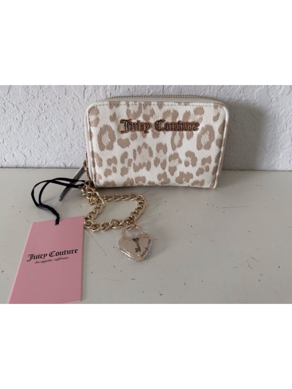 Juicy Couture Locket Love Double Zip Around Wallet Crystal Leopard W/Chain Charm